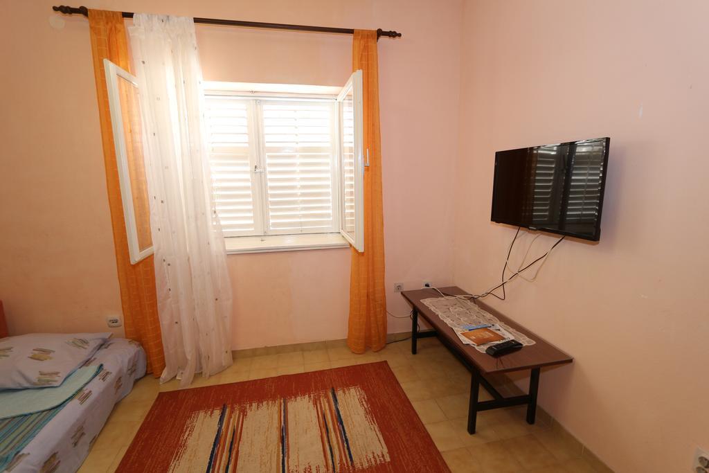 Apartments Antoneta Makarska Buitenkant foto