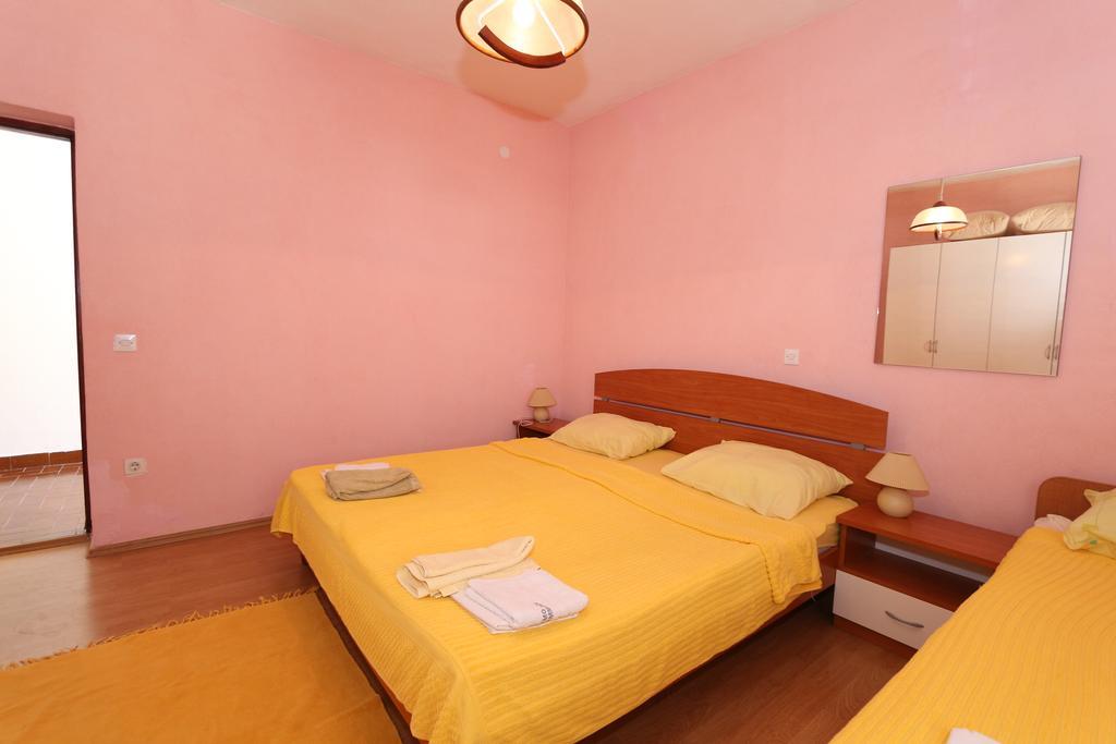 Apartments Antoneta Makarska Buitenkant foto