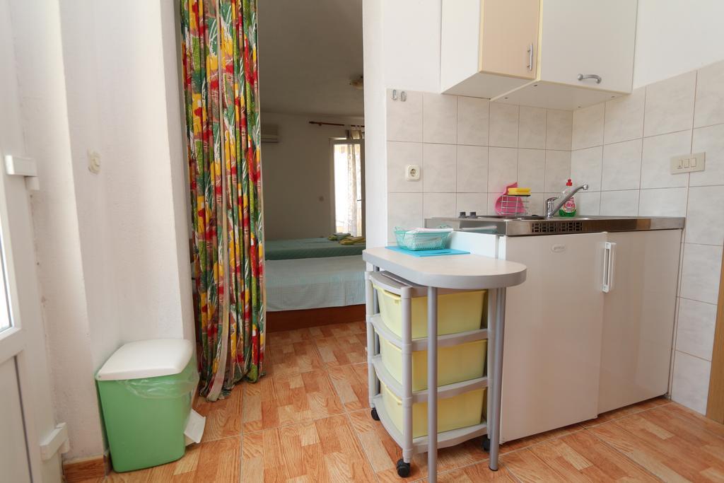 Apartments Antoneta Makarska Buitenkant foto