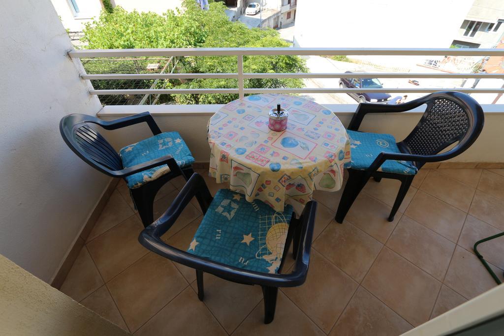 Apartments Antoneta Makarska Buitenkant foto