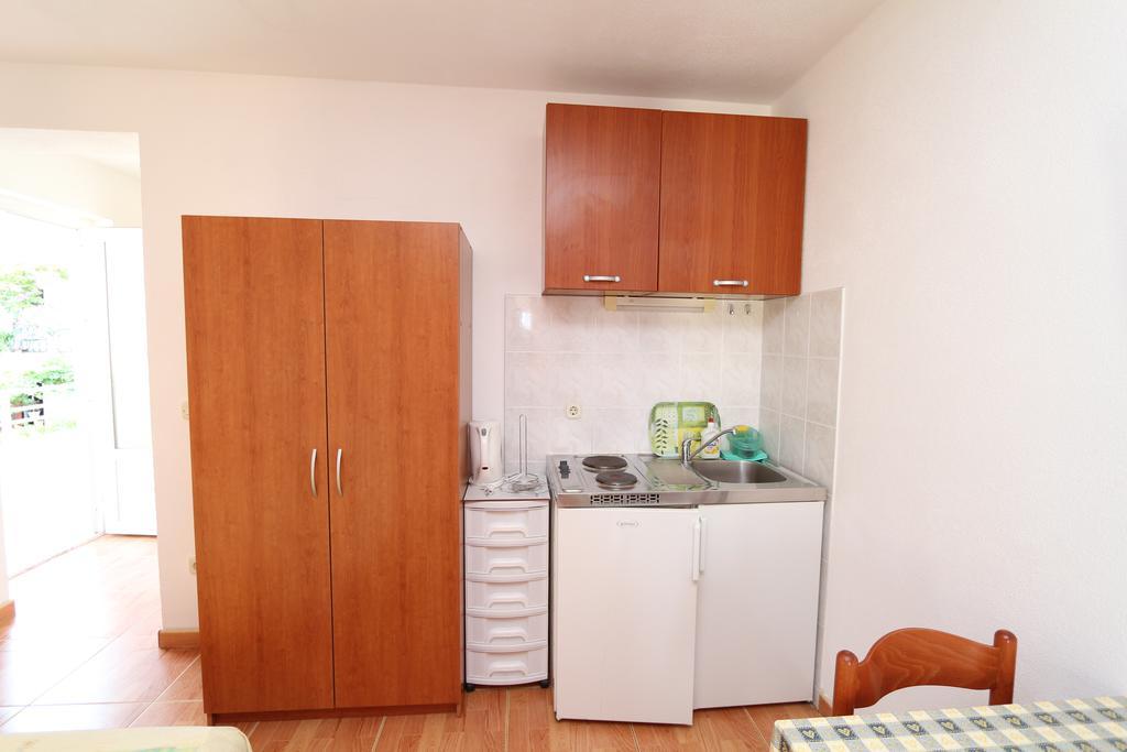 Apartments Antoneta Makarska Buitenkant foto